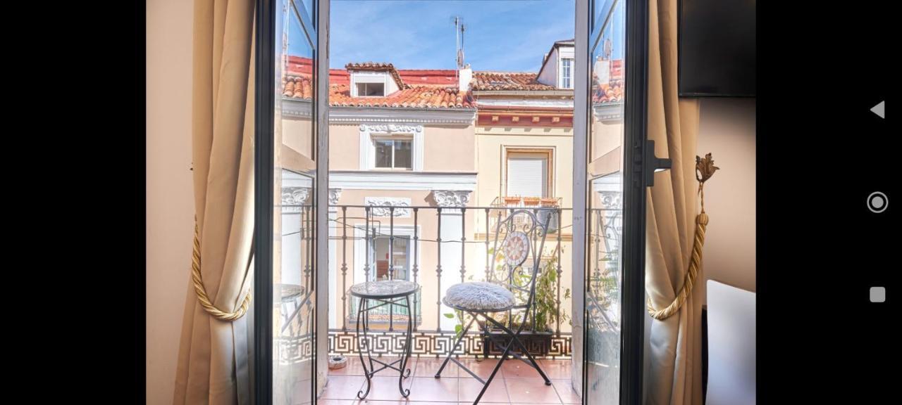 Mad Coco Vintage Apartment Plaza Mayor Madrid Bagian luar foto