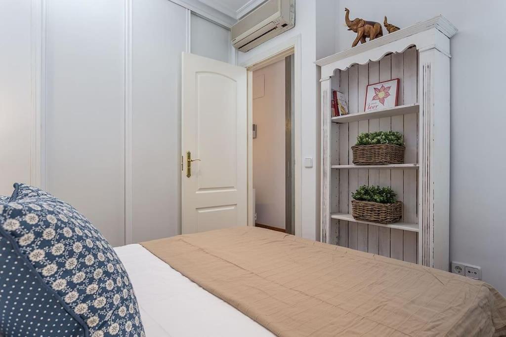 Mad Coco Vintage Apartment Plaza Mayor Madrid Bagian luar foto